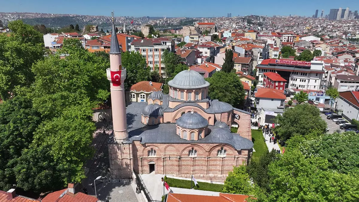 Турция превратила еще одну древнюю церковь в мечеть