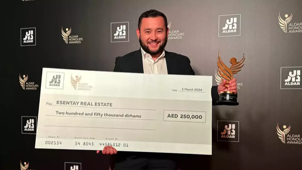 Рустем Есентай вновь получил награду от государственного застройщика в ОАЭ