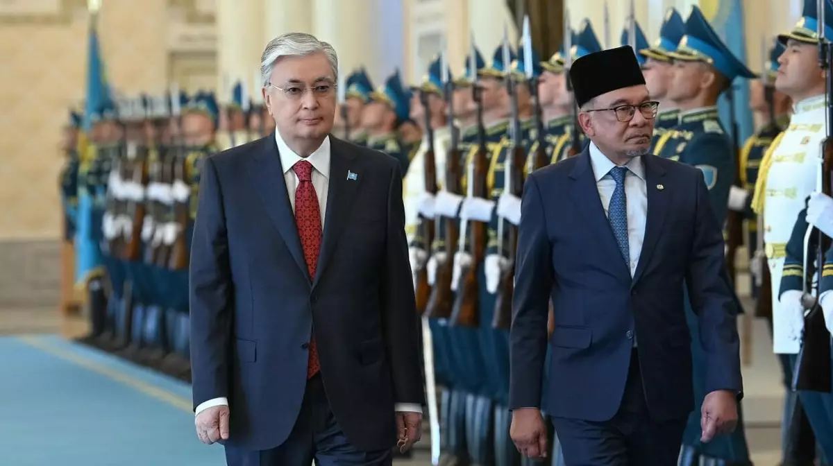 Токаев принял премьер-министра Малайзии