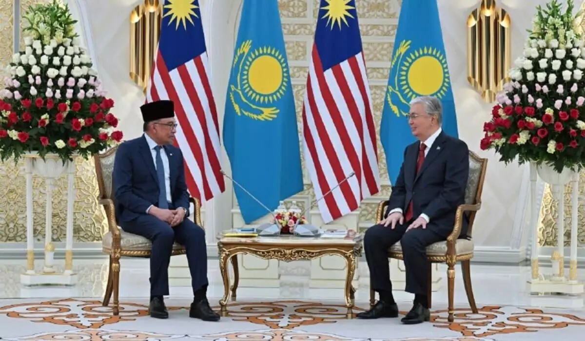 Президент Казахстана и премьер-министр Малайзии провели встречу в формате тет-а-тет