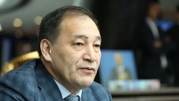 Тяжеловес вернулся: Ералы Тугжанов стал советником премьера