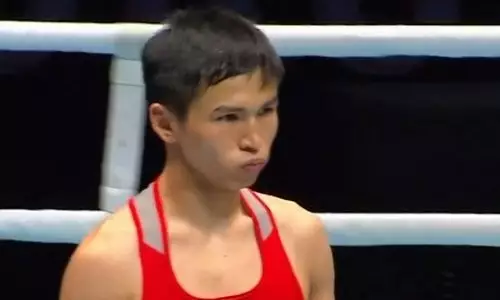 Казахстанский боксер зарубился с призером чемпионатов Азии за финал международного турнира