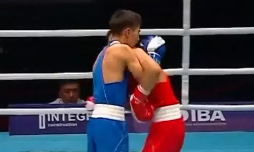 Бой казахстанских боксеров со спорным исходом определил финалиста международного турнира