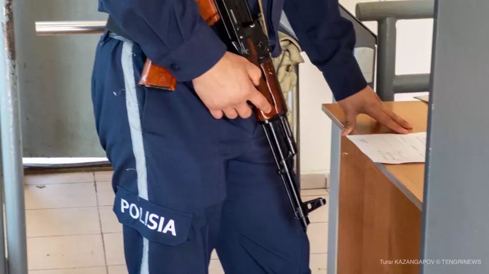 Звуки выстрелов: полиция обратилась к алматинцам