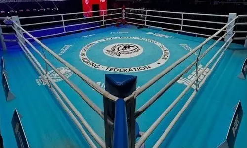 Казахстан нокаутом проиграл полуфинал турнира по боксу