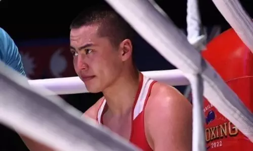 Разгромом с нокдауном завершился полуфинал Казахстан — Узбекистан на турнире по боксу