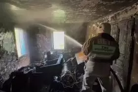 Пожар охватил дом из-за непотушенной сигареты в ВКО