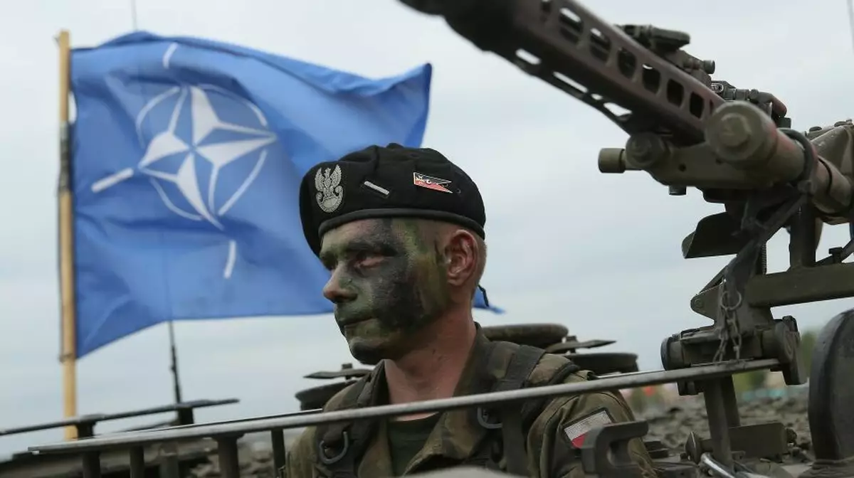 NYT: НАТО одақтастары Украинаға әскери нұсқаушылар жіберу туралы шешімге жақын