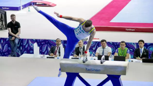 Казахстан добыл золото и серебро на ЧА по гимнастике