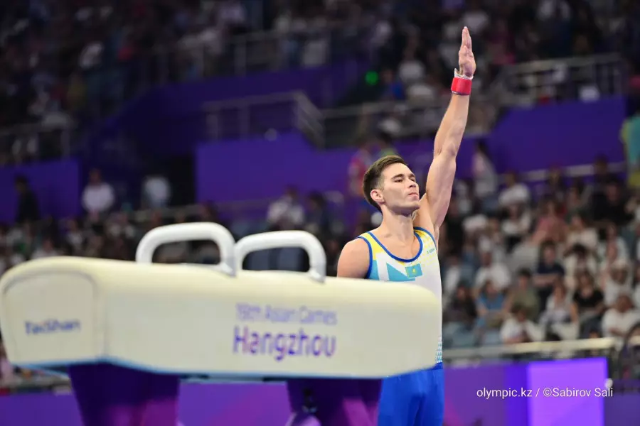Нариман Құрбанов спорттық гимнастикадан Азия чемпионы атанды, Карими - күміс жүлдегер