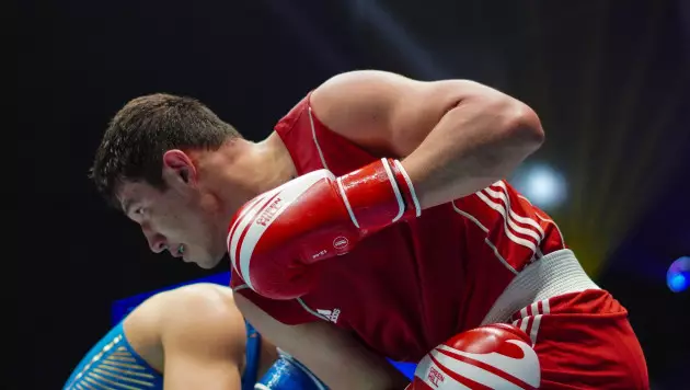 Казахстан и Китай в кровавом бою выявили чемпиона в боксе