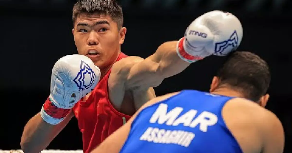   Қытай қазағы Тоқтарбек Таңатхан халықаралық турнирде өзбек боксшысын жеңіп, «алтын» алды   