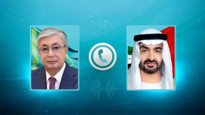 Глава государства провел телефонный разговор с Президентом ОАЭ