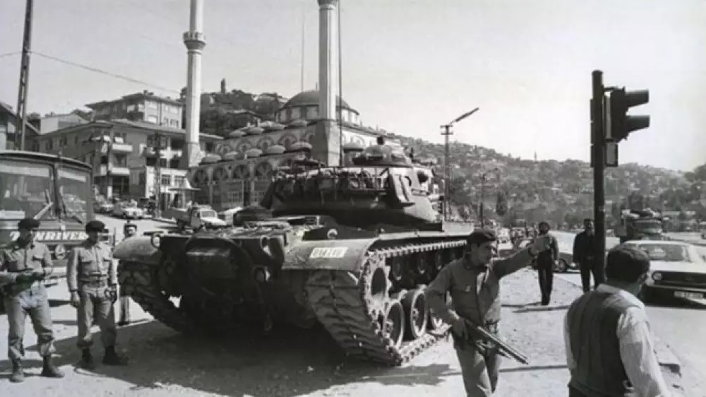 Эрдоган помиловал генералов, осужденных за попытку военного переворота в 1997 году