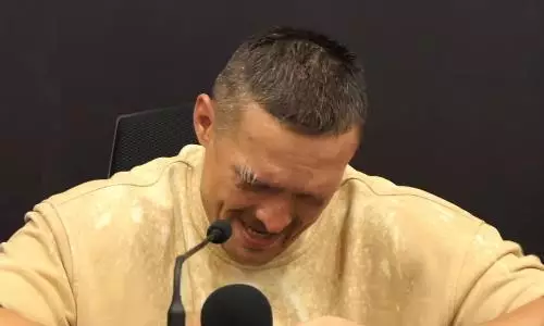 Усик заплакал и сделал признание на пресс-конференции после боя с Фьюри. Видео