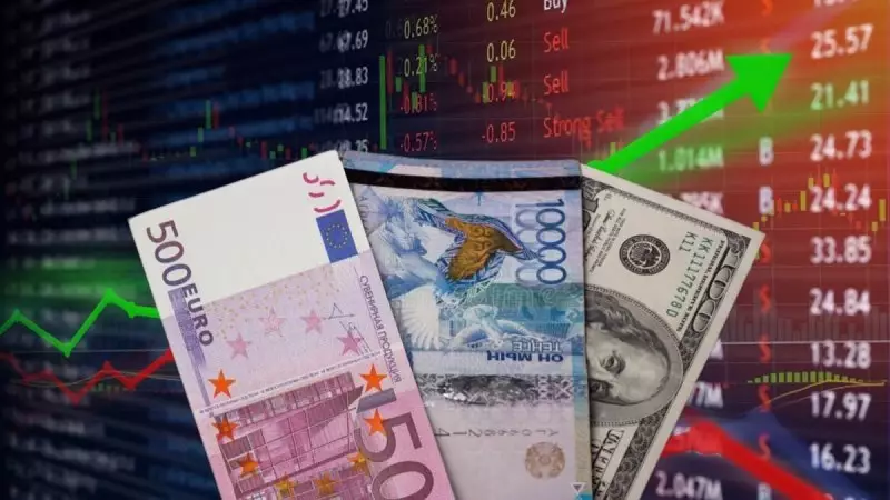 Сколько стоят доллар и евро в обменниках Казахстана сегодня