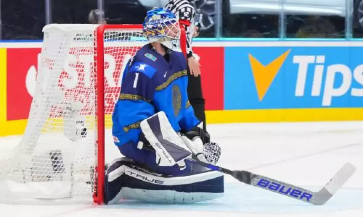 Казахстан потерпел издевательское поражение на чемпионате мира по хоккею