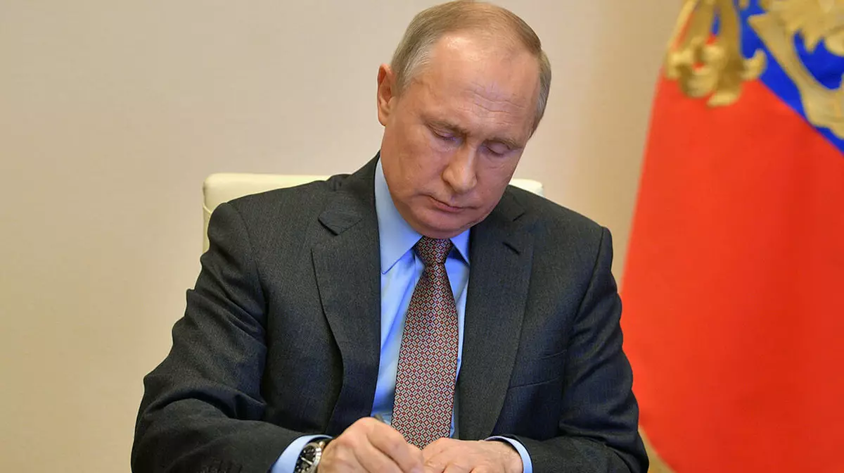 Путин выразил соболезнования в связи с гибелью Раиси