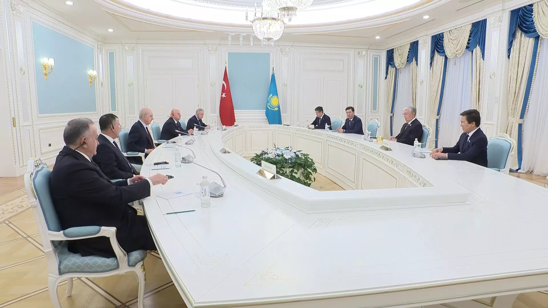 Казахстан и Турция намерены увеличить товарооборот до $10 млрд