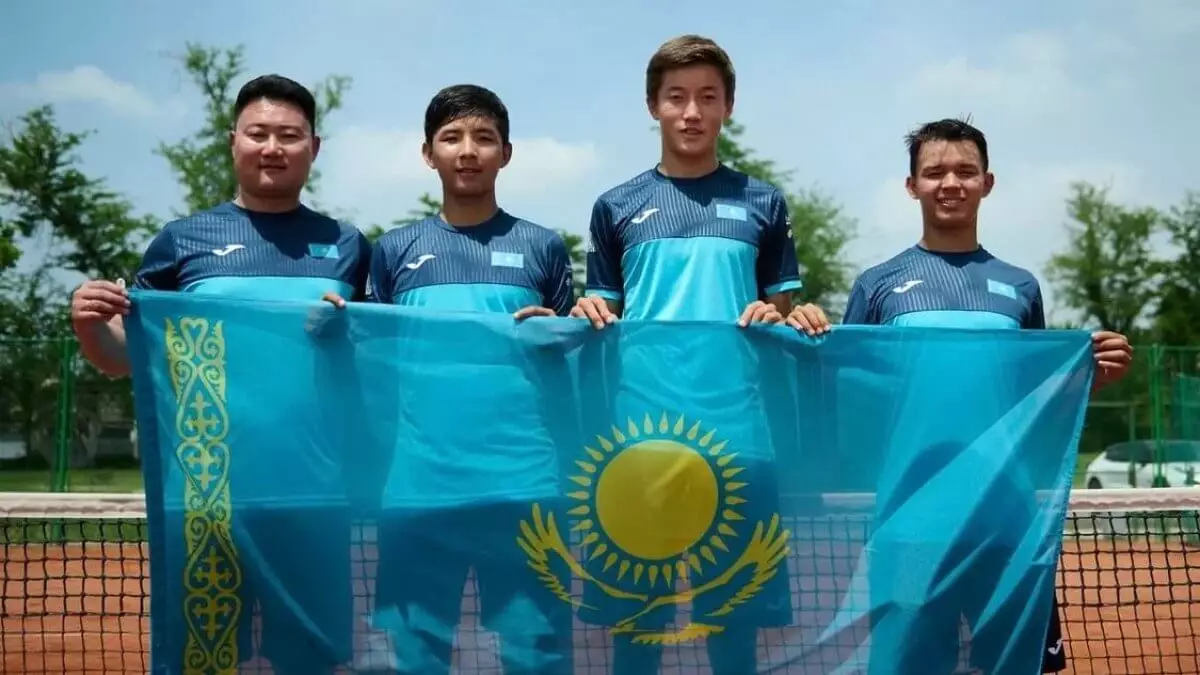 Казахстанская сборная начала отбор к ЧМ с разгромной победы