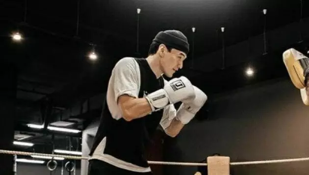 Нурлан Сабуров "перешел" в профи-бокс и "получил" бой с соперником Майка Тайсона