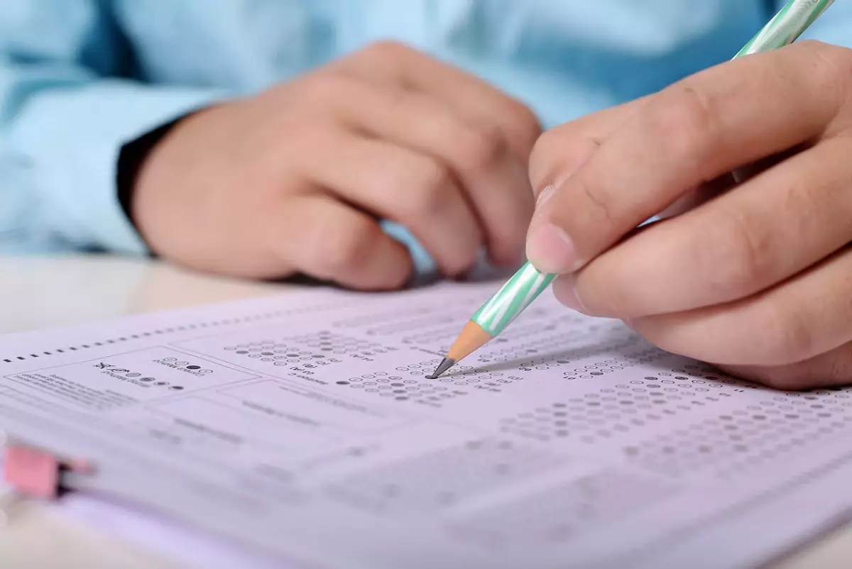 Как отразятся на учениках результаты теста на знание казахского языка, объяснил министр