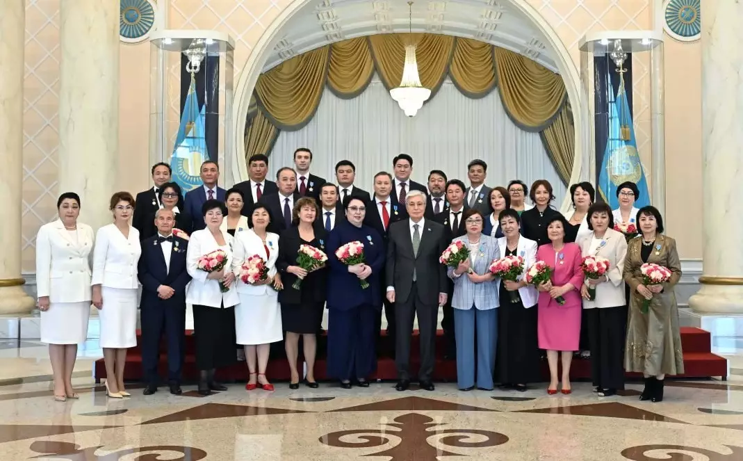Токаев принял участие в церемонии награждения работников культуры и искусства