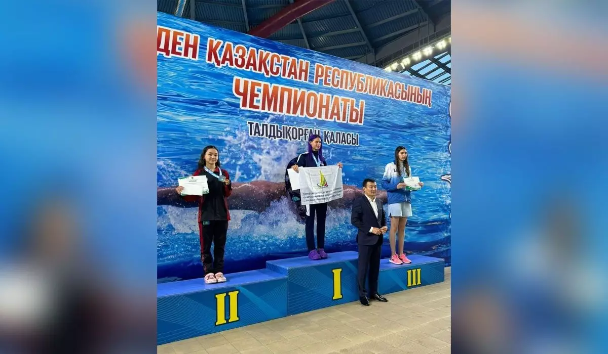 13-летняя астанчанка стала самым юным мастером спорта по плаванию