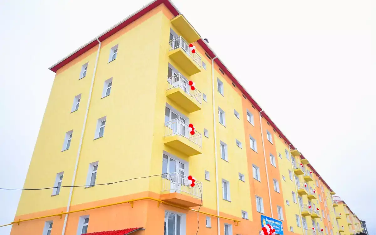 Ни одна из 20 квартир из жилфонда не досталась детям-сиротам в Жамбылской области