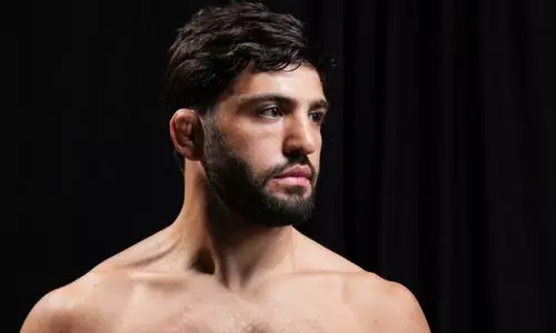 Российский боец UFC готов поставить деньги на поражение Ислама Махачева нокаутом