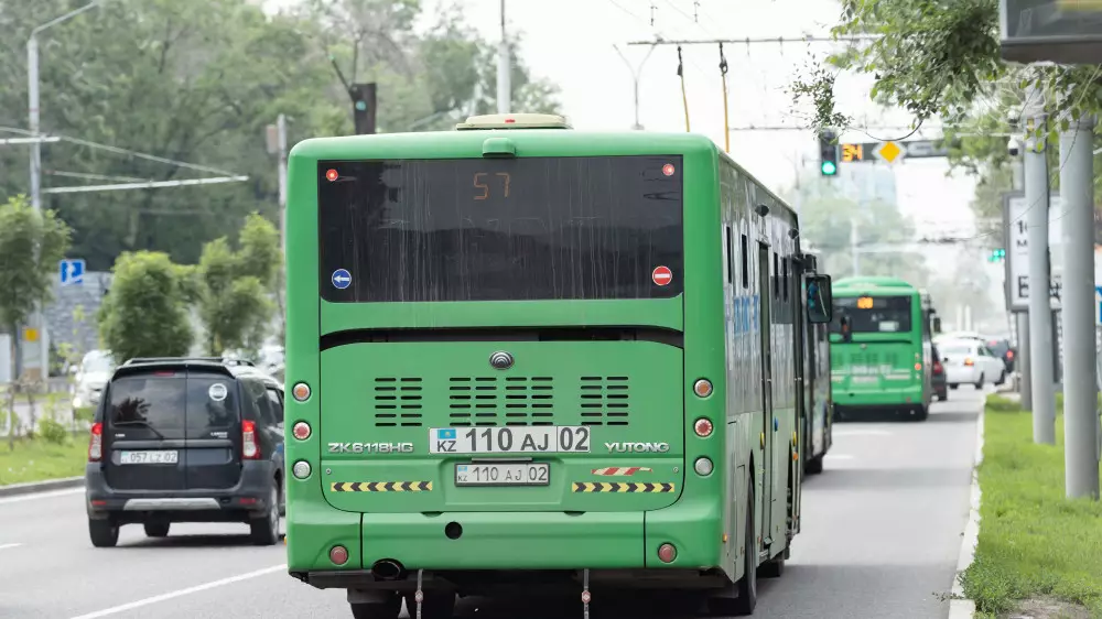 Возраст водителей автобусов предложили изменить в Казахстане