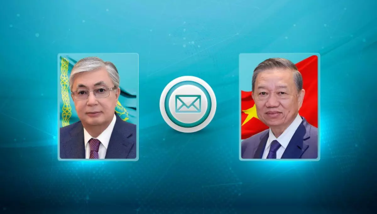 Президент Казахстана поздравил нового лидера Вьетнама