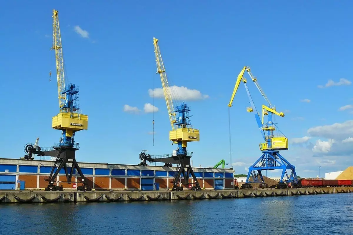 В Казахстане строят крупный морской логистический центр