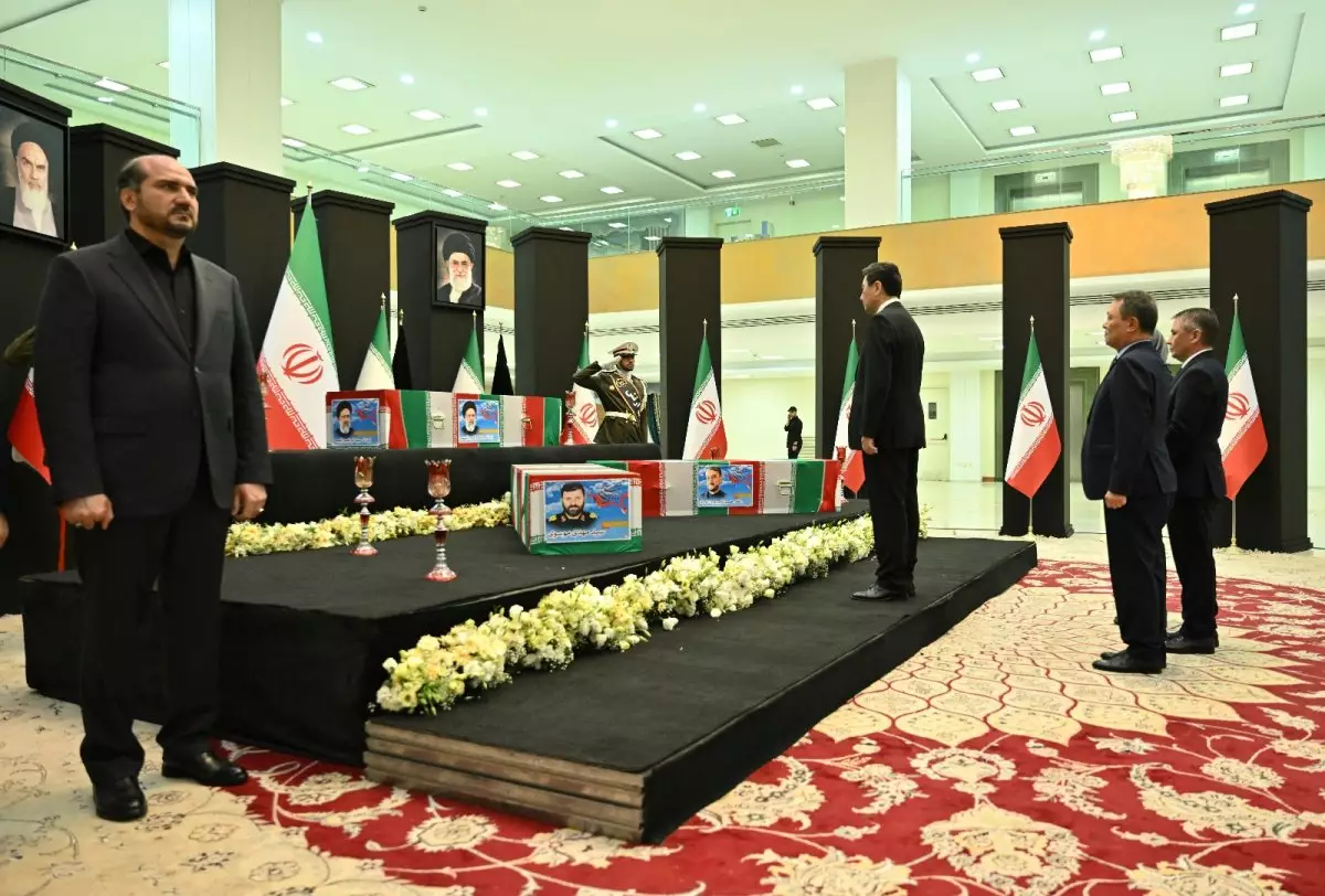 Спикер Мажилиса по поручению Главы государства принял участие в церемонии прощания с президентом Ирана