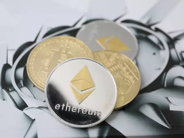 Ethereum вытянул рынок криптовалют в зону роста