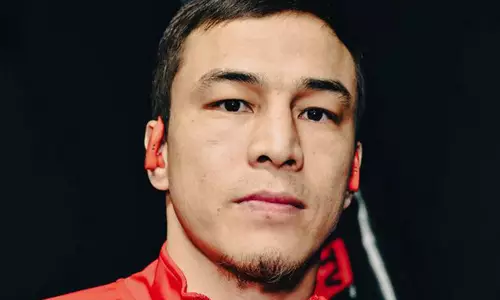 Один из лучших боксеров мира обратился к Батыру Джукембаеву