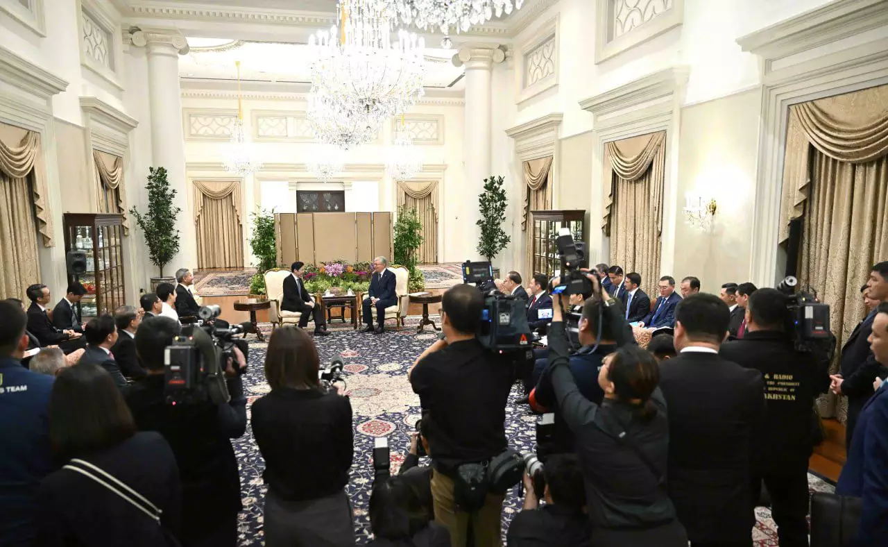 Тоқаев Сингапур Республикасының Президентімен кездесті