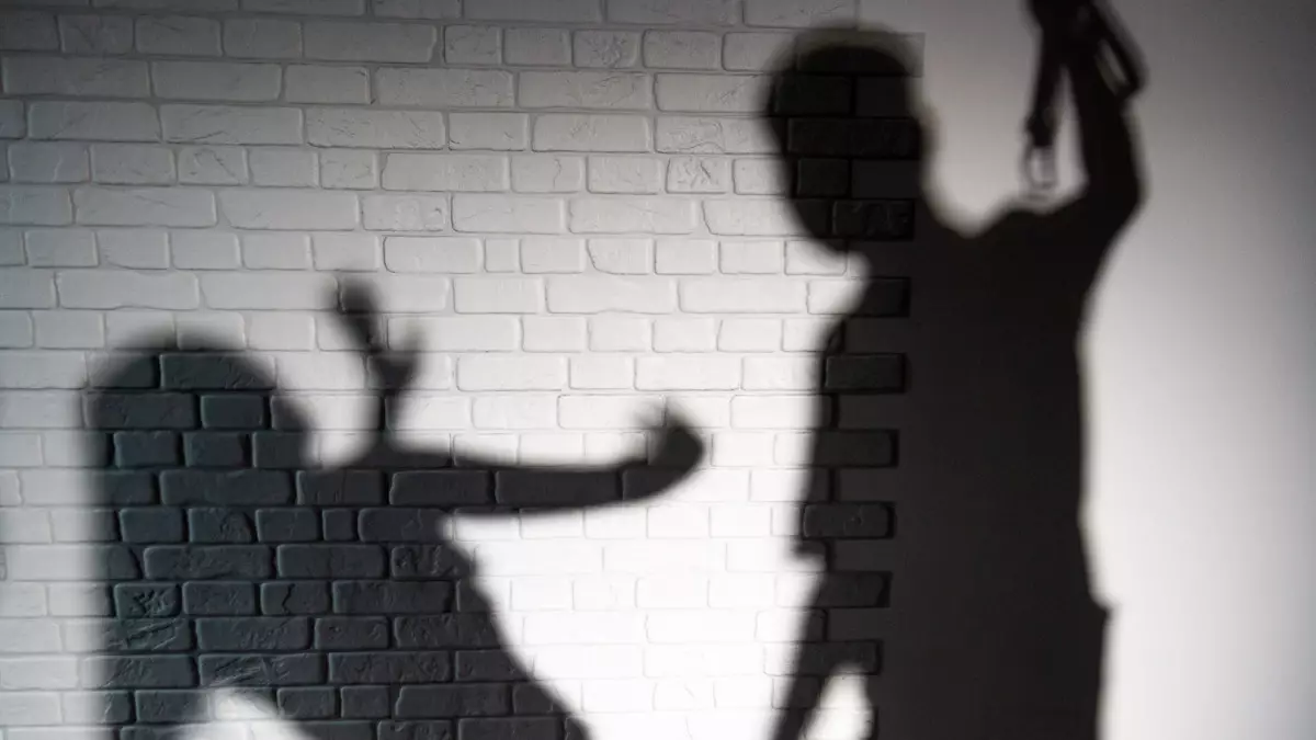 Полицейские и психологи рассказали, стоит ли прощать домашнее насилие