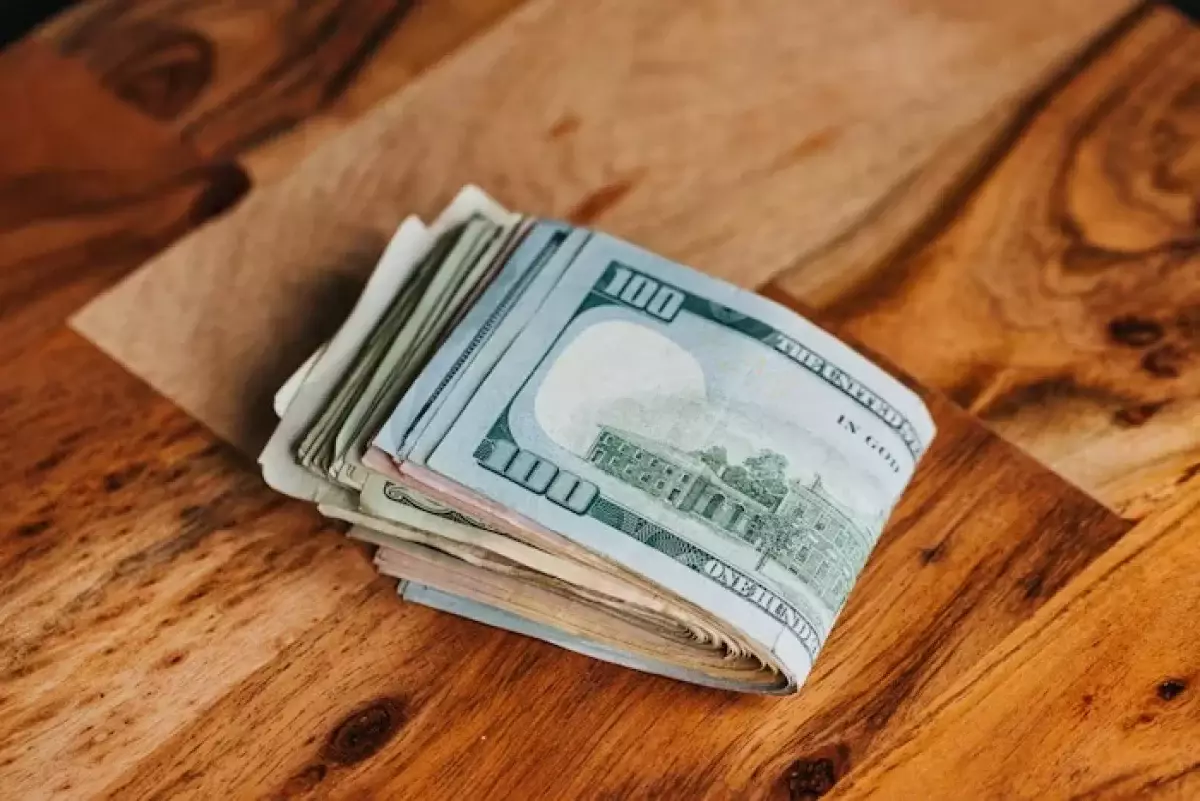 Доллар подорожал на казахстанской бирже сразу на 1,17 тенге