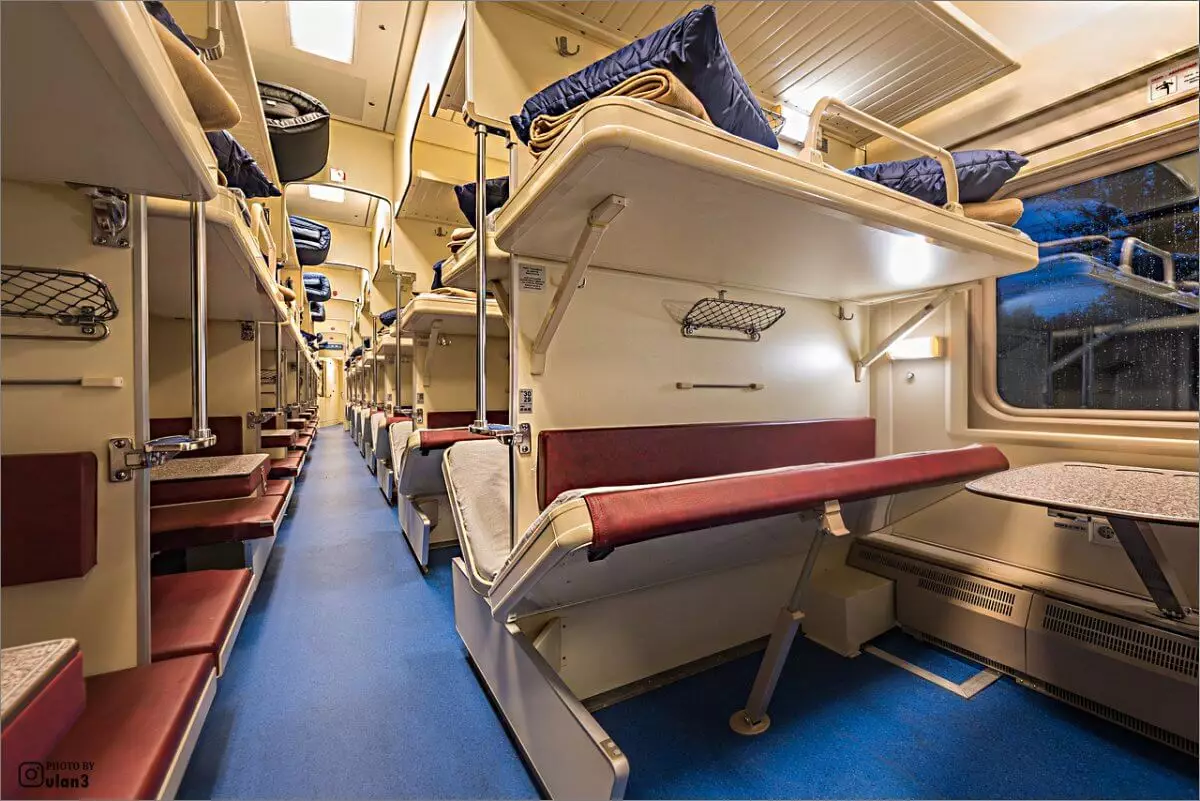 Новое постельное белье и халаты появятся в казахстанских поездах