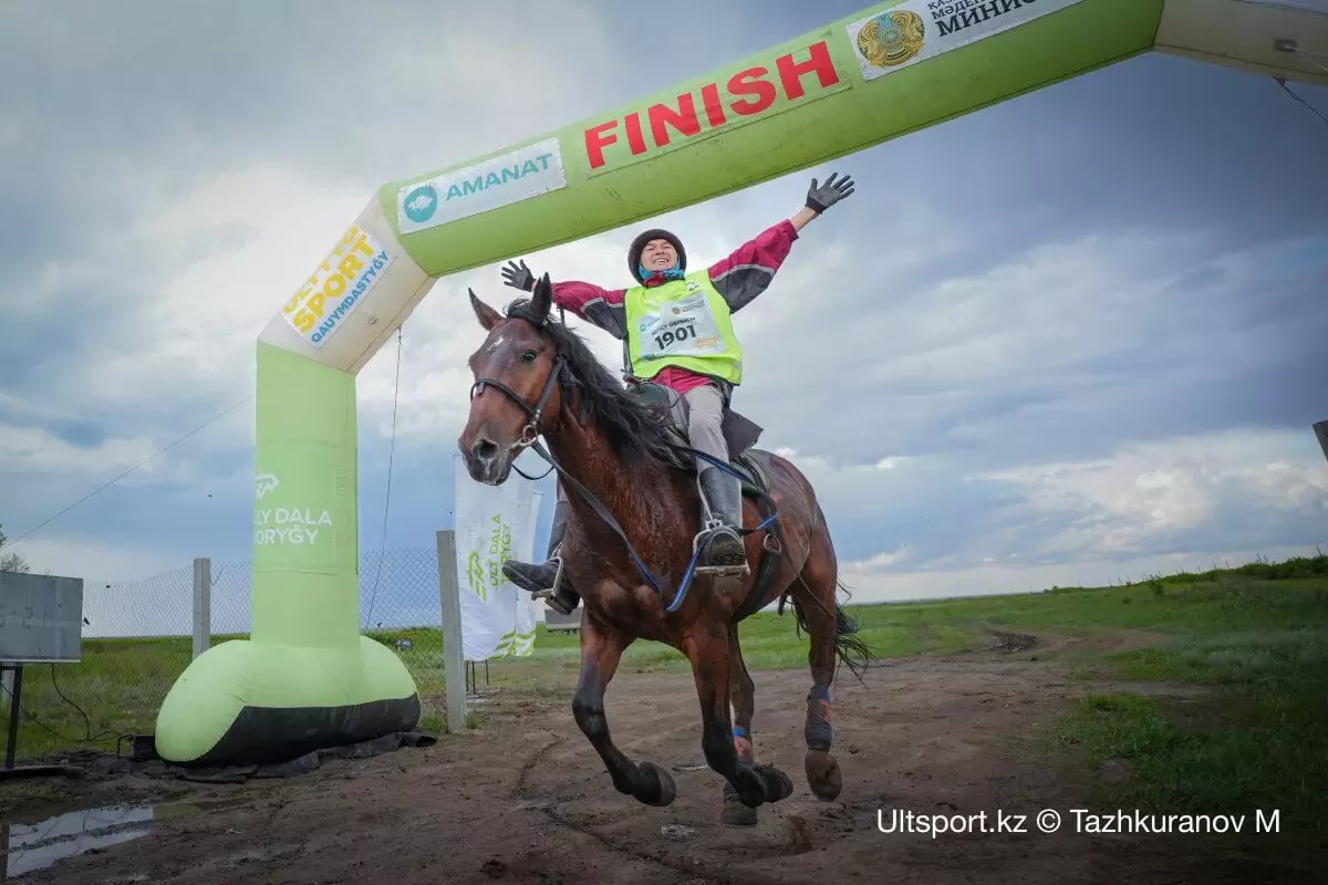 Завершился третий сезон конного марафона "Ұлы дала жорығы" по маршруту Павлодар – Астана