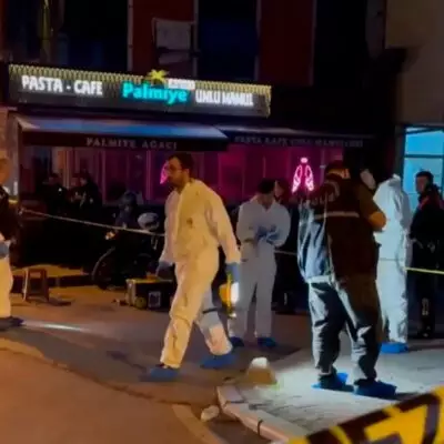 Три человека погибли при стрельбе в кафе в Стамбуле из-за драки детей