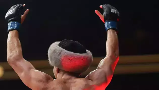 Асу Алмабаев UFC-дің басты кардында айқасатын болды