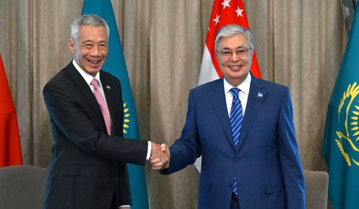 Токаев встретился с третьим премьер-министром, старшим министром Сингапура