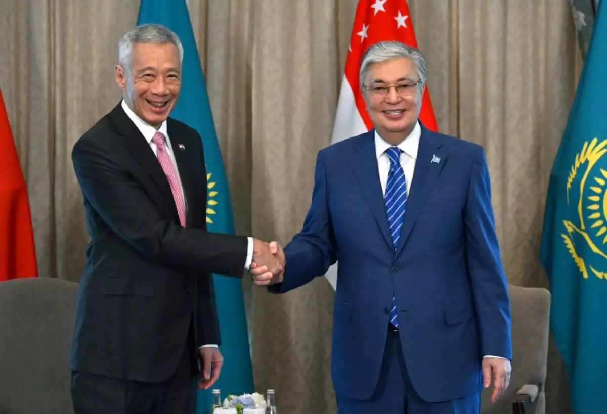 Президент Казахстана встретился с третьим премьер-министром Сингапура