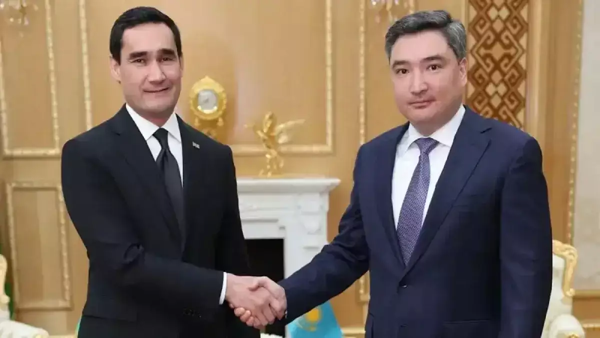 Бектенов встретился с президентом Туркменистана