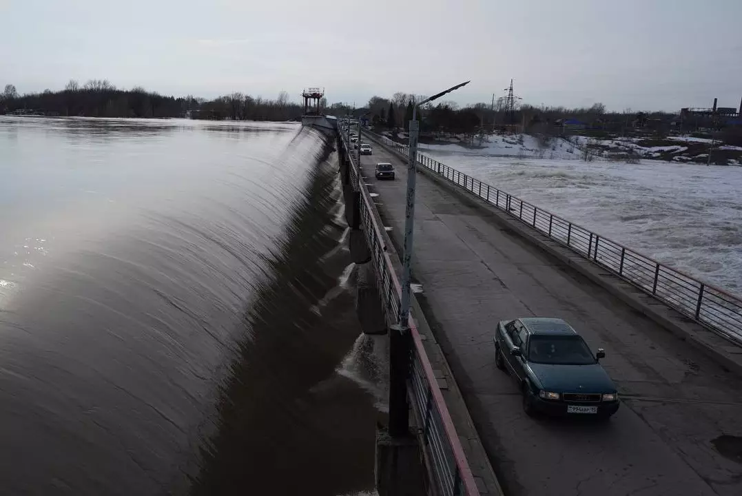 Проблемы с опорой моста через канал Новый Сокол возникли в Атырау