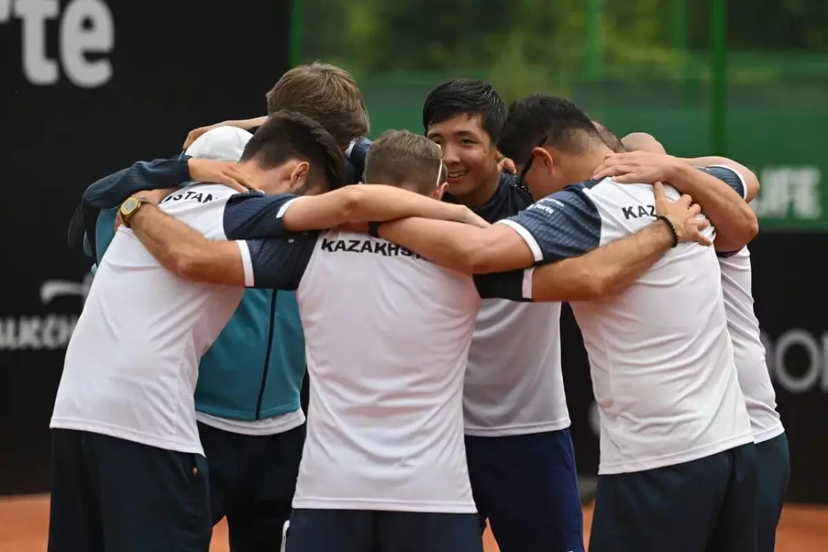 Юниорская сборная Казахстана по теннису добилась невероятного успеха