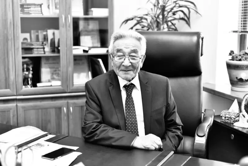 Легенда здравоохранения: ушёл из жизни экс-министр КазССР Шарманов