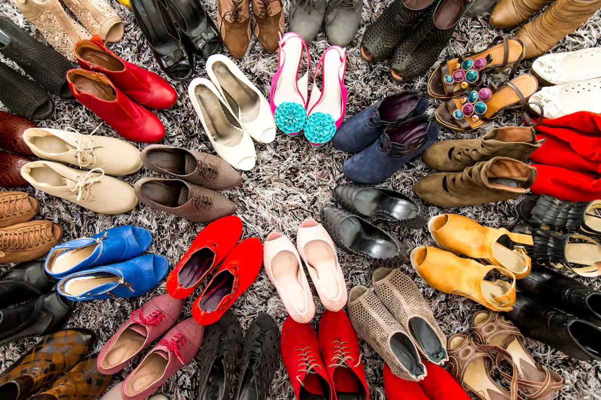 Модные редакторы назвали туфли, которые снова станут популярными этим летом